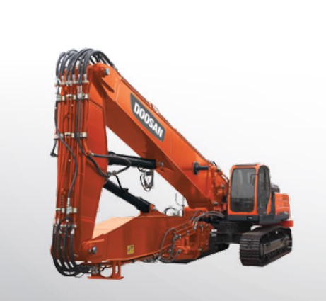 Экскаватор с длинной стрелой Develon DX300DM